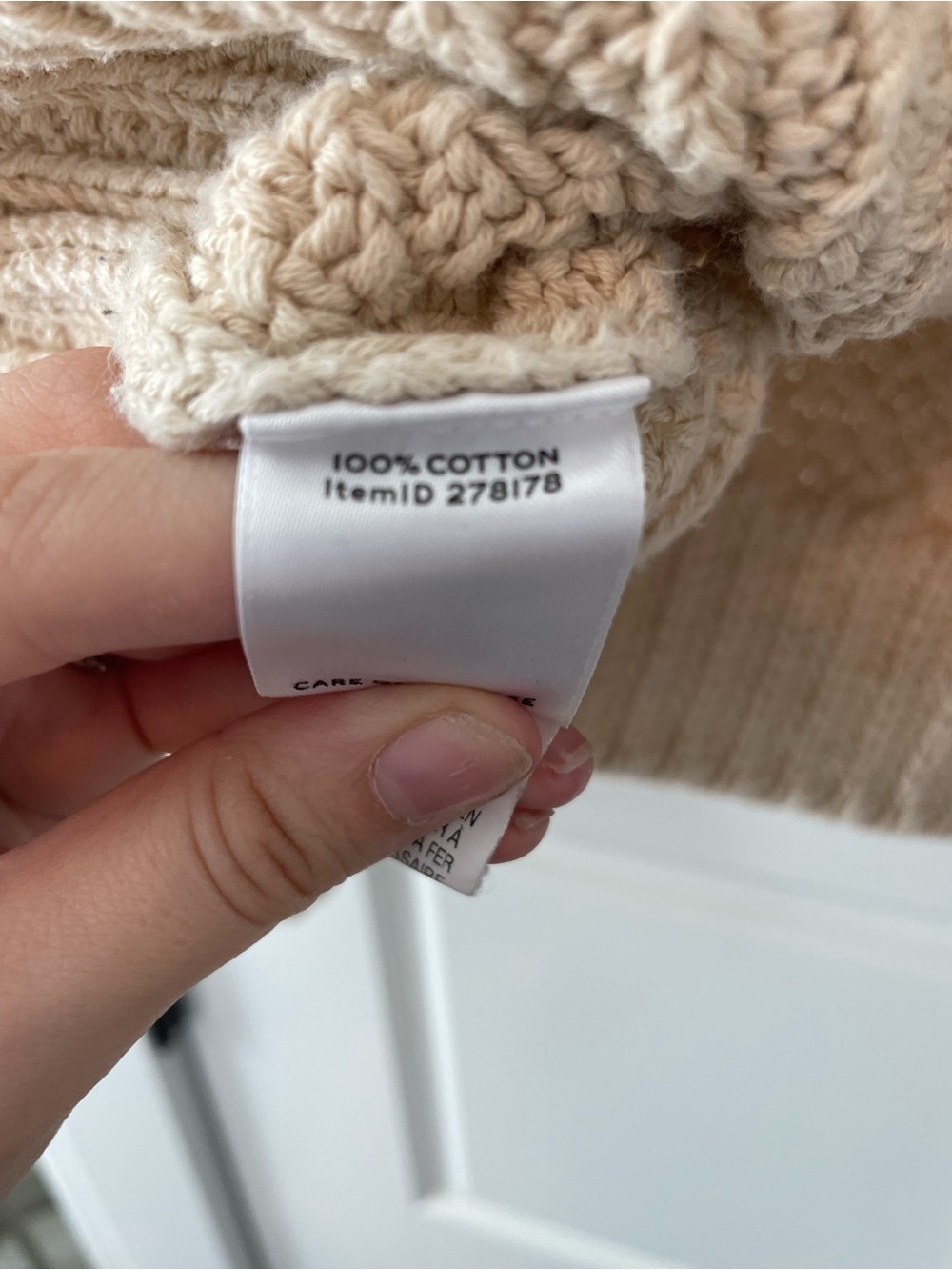 L.L. Bean Cream Cable-Knit Crewneck Sweater - Picture 4 of 4